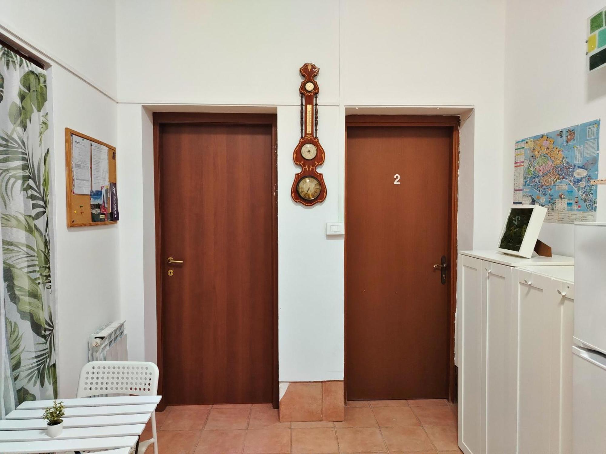 Pavarotti Veneţia Exterior foto